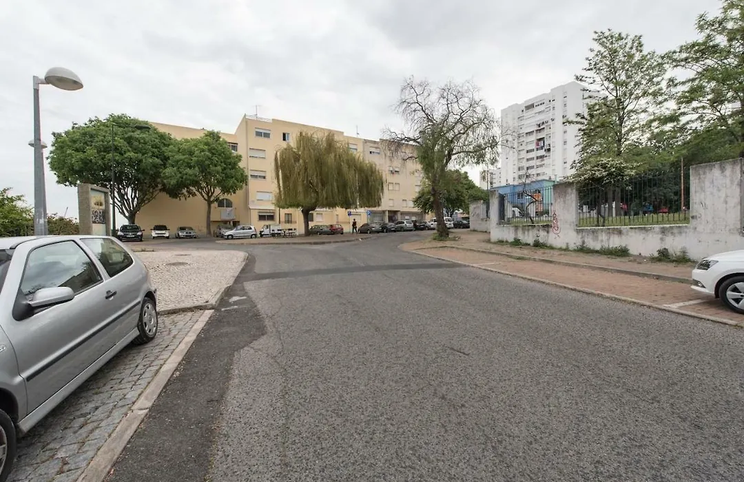 Lovely 3 Bedroom For The Perfect Stay In Lisbon-1
